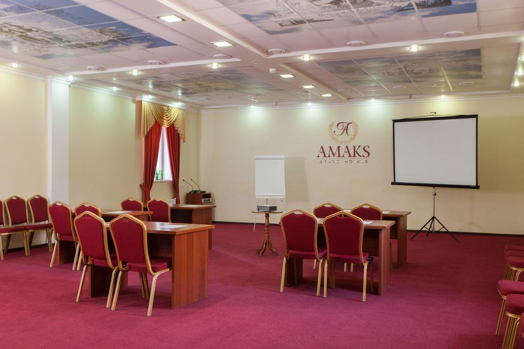 Amaks Azov Hotel Exterior photo